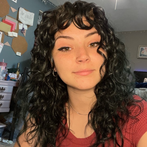 Meet your Posher, Dalya - Picture 3 of 7